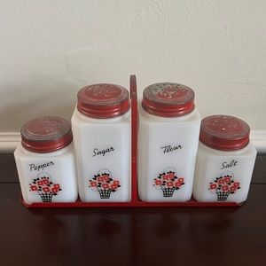 Tipp USA Co. Milk Glass Flower Basket 4 Piece Set